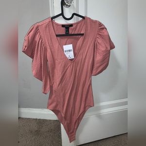 NEVER WORN Forever 21 Pink Bodysuit Flare V neck T shirt